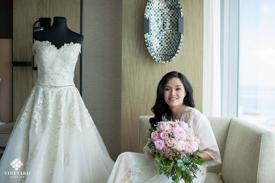 A Bride holding a wedding bouquet